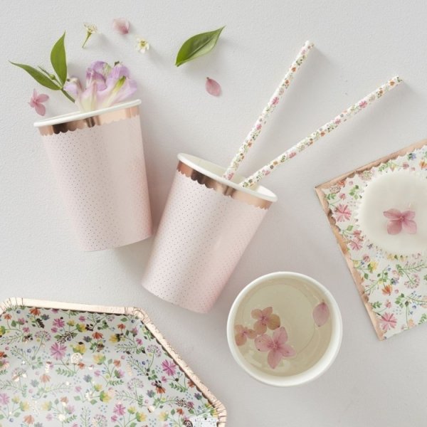 Pappersmuggar Rosa och Ros�