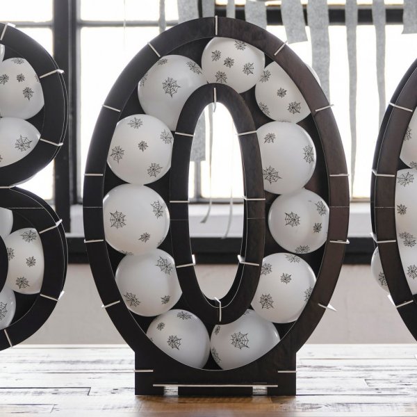 Ballongställ med ballonger - BOO Ballongställ med ballonger - BOO