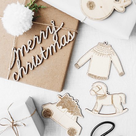 Sm hngande dekorationer - Tr - Christmas Mix - 10-pack