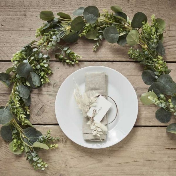 Gr�n Konstv�xt med Belysning