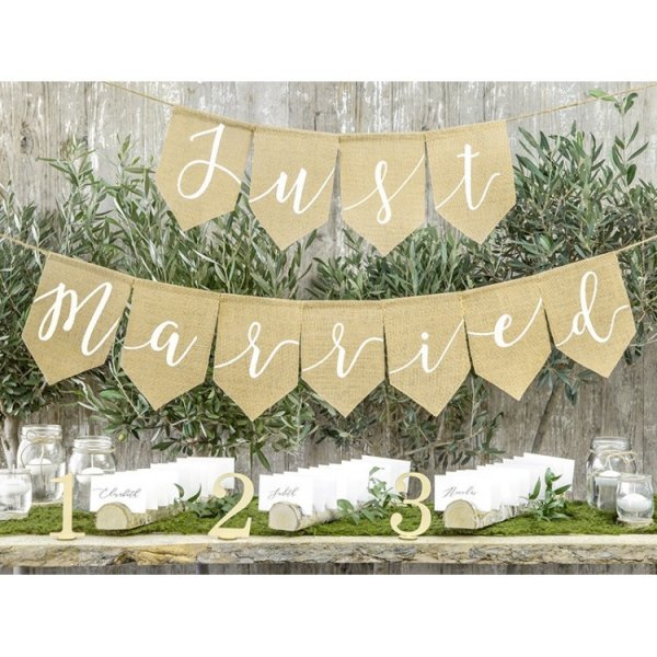 Banner av Jutev�v \\\"Just Married\\\"