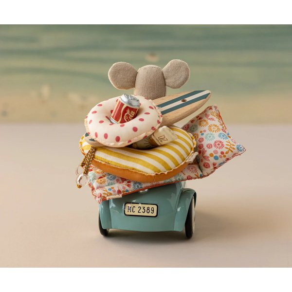 Bil till m�ssen - Maileg - Ljusbl�