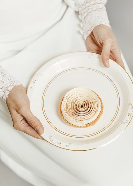 Papptallrikar med ornament - Vit - 23cm