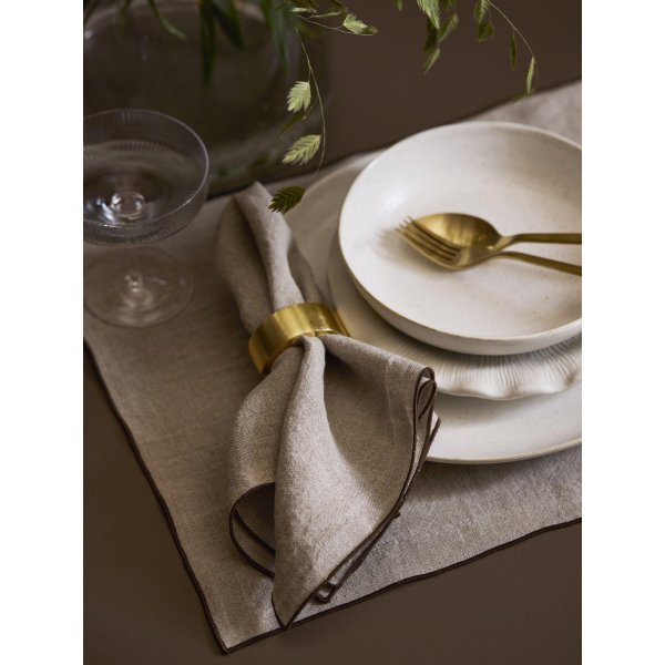 Celine servett 45 x 45 cm - M�rk nougat