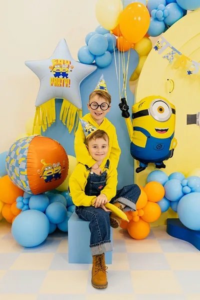 Folieballong - Minions - Stj�rna med tassel - 72 cm