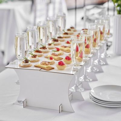 Snacksbord med drinkhllare - Contemporary Wedding