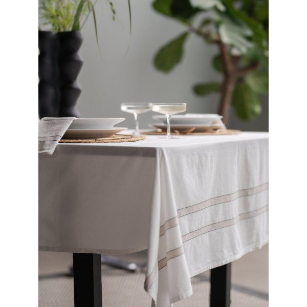 Siri duk 145 x 280 cm - Beige Siri duk 145 x 280 cm - Beige